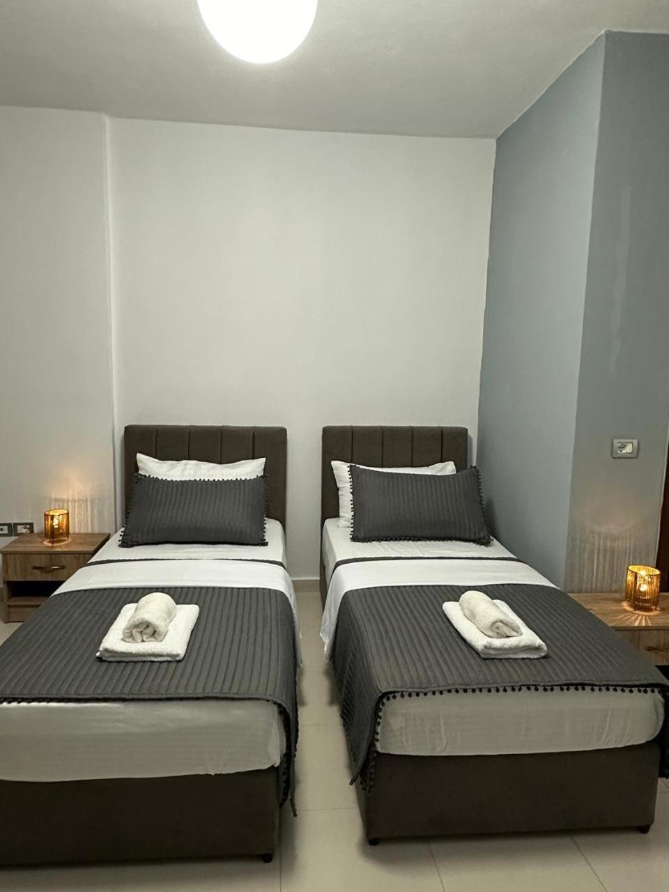 Host Apartments Shkodra Exterior foto